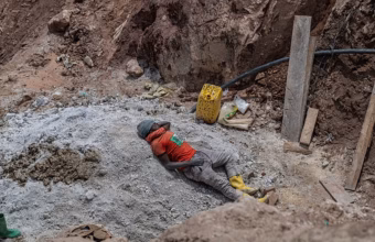Artisanal mining activity in eastern Democratic Republic of Congo